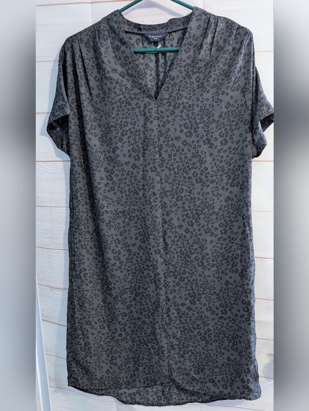 ❤Nwot Denver Hayes Charcoal Leopard 🐆 🐆 Print Short Sleeve  Shift Dress Size M